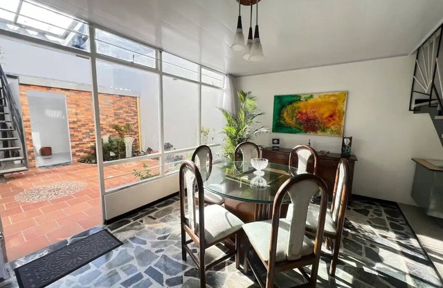 Beautiful house near Movistar Arena and Campín