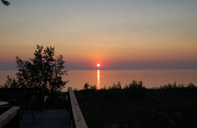 DESCUENTOS DE JUNIO! Hermosa casa de campo lago Michigan frente al mar