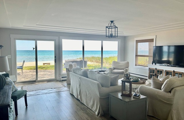Hermosa casa de lujo frente al mar en el lago Hurón - Vistas espectaculares / arena de azúcar