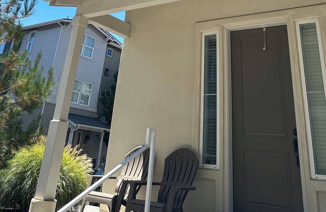 Beautiful new condo in wine country