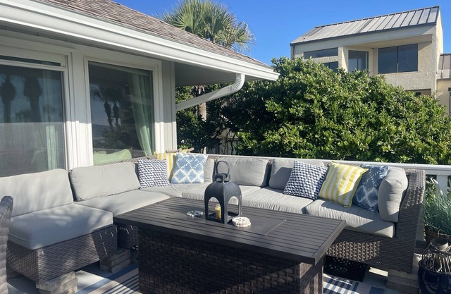 Beautiful oceanfront condo in Sawgrass