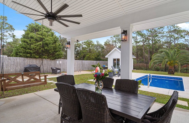 Beautiful Pool Home and Great Backyard for Corn Hole!