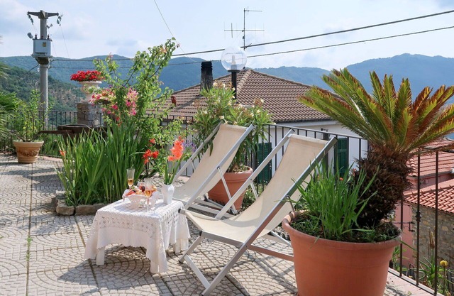 Maravillosa casa de vacaciones privada para 4 personas con WIFI, TV, terraza y vista panorámica