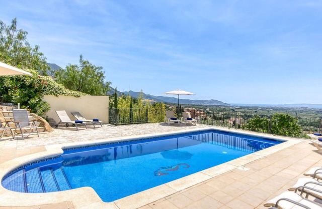 Preciosa casa de vacaciones privada con A/C, WIFI, piscina privada, TV, terraza y aparcamiento