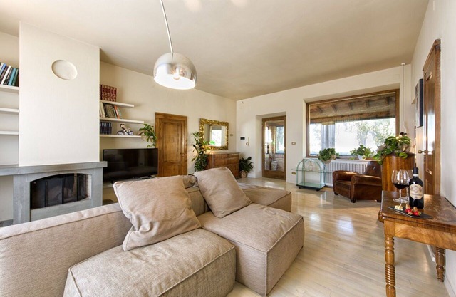 Preciosa casa de vacaciones privada con WIFI, jacuzzi, A/C, TV, patio, vista panorámica