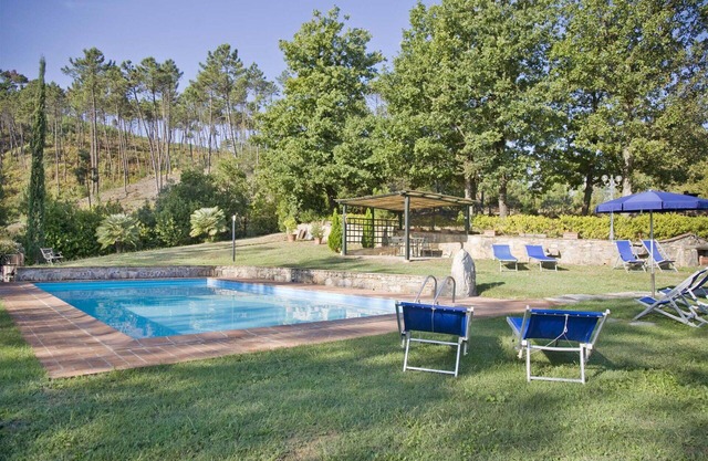 Estupenda casa de vacaciones privada con piscina privada, A/C, WIFI, TV y patio, cerca de Lucca