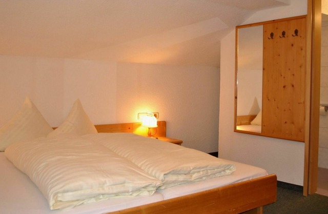 Preciosa casa de vacaciones privada con WIFI, TV, patio, mascotas permitida y aparcamiento