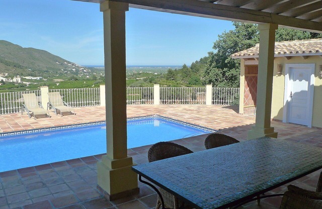 Estupenda casa de vacaciones privada con piscina privada, WIFI, A/C, TV, terraza y vista panorámica