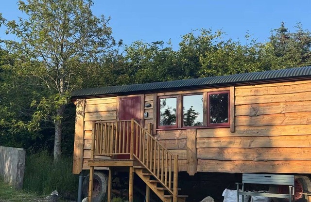 Preciosa casa de vacaciones privada con WIFI, TV, mascotas permitida y vista panorámica