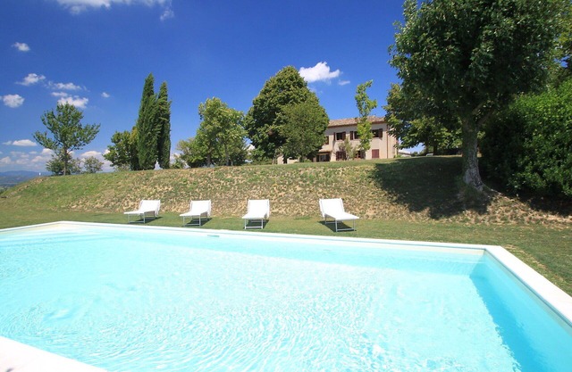 Preciosa casa de vacaciones privada con piscina privada, WIFI, TV, patio, vista panorámica
