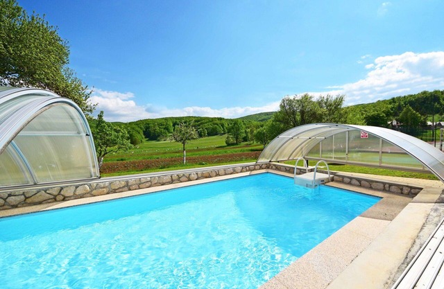 Preciosa casa de vacaciones privada con piscina, A/C, WIFI, TV, terraza y vista panorámica
