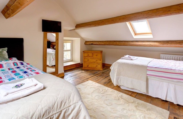 Estupenda casa de vacaciones privada con WIFI, jacuzzi, TV, patio, vista panorámica, aparcamiento