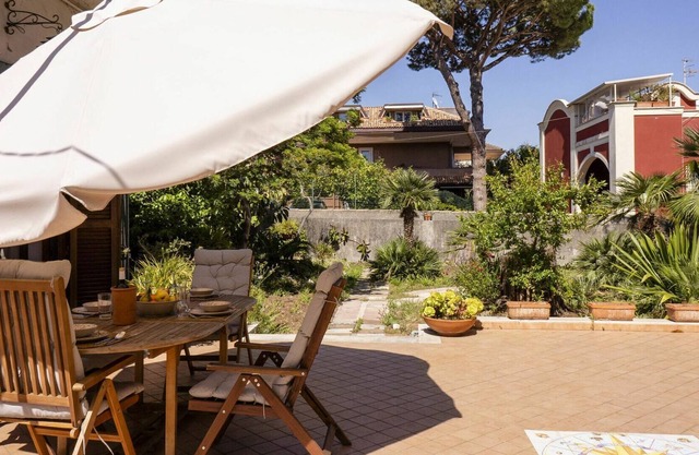 Estupenda casa de vacaciones privada con WIFI, A/C, TV, terraza, mascotas permitida y aparcamiento
