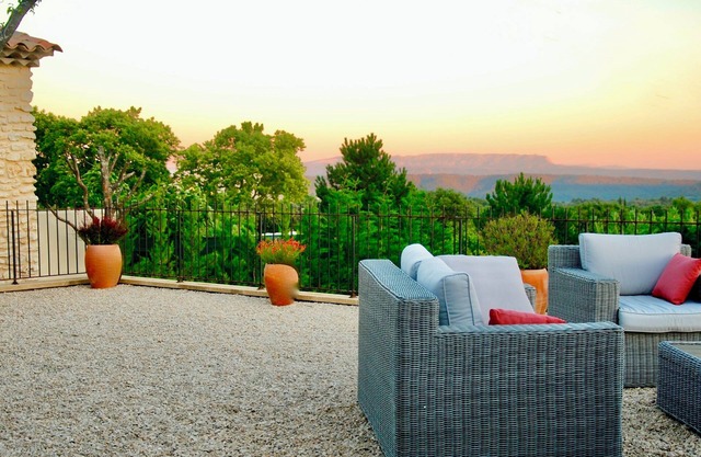 Hermosa casa provenzal con piscina, vistas y aire acondicionado