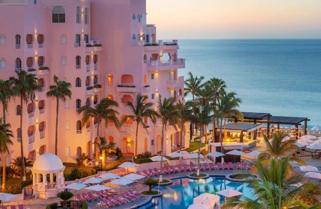 Beautiful Pueblo Bonito Rose Junior Suite - Sleeps 4