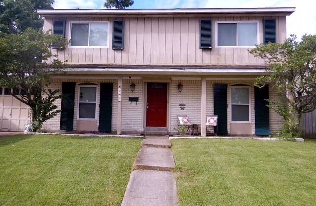 HERMOSA CIUDAD TRANQUILA VIVIENDO CERCA DEL CENTRO (área de Argel)