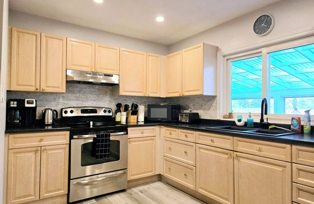 Beautiful Quiet Escape to Nogies Creek, Bobcaygeon, Kawarthas Lakes Area