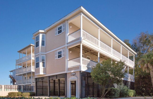 Beautiful Resort in Ocean Ridge 1BD near at Botany Bay