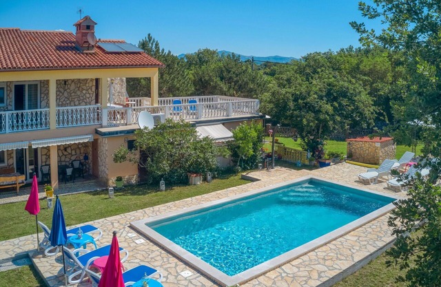 Maravillosa casa de vacaciones para 12 personas con A/C, WIFI, piscina privada, TV y terraza