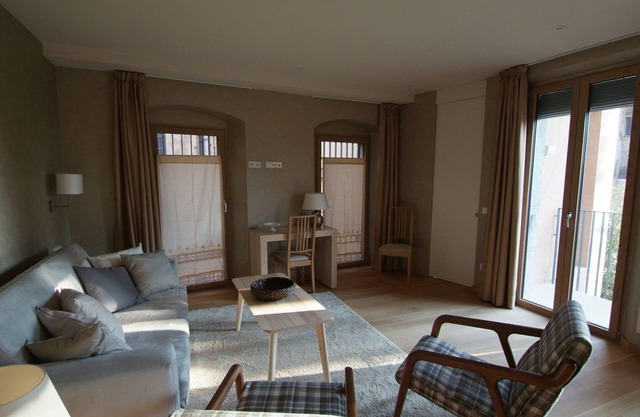 Bonito apartamento de lujo de dos dormitorios en Barri Vell, Girona
