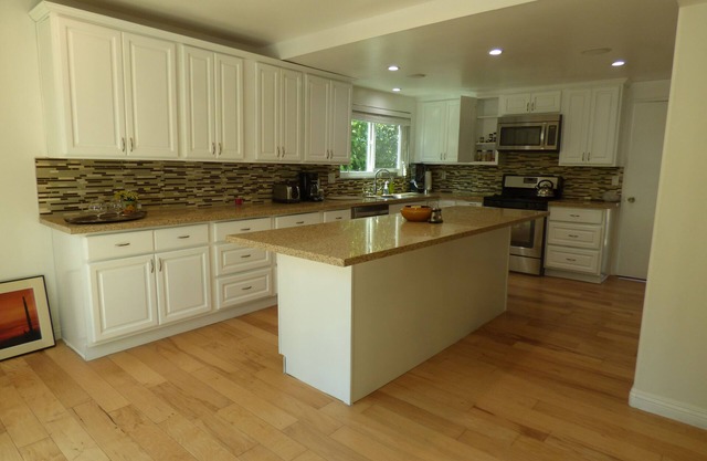 Beautifully remodeled, Furnished, 3 Bedrooms and 2 Bathrooms,