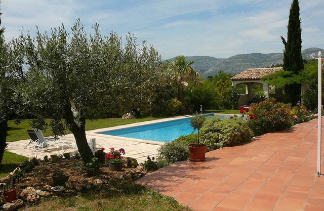 Bed and Breakfast en una Bastide del siglo XIX en un gran parque arbolado con piscina - capacidad para 4