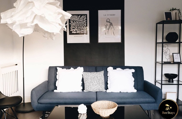 Bee Stays- Northway House