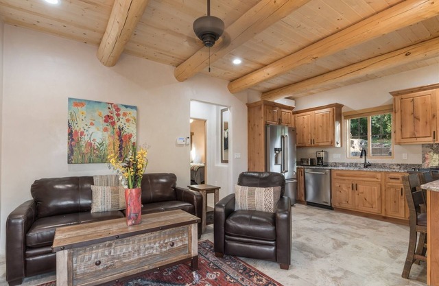 Bella - ¡Ubicación impresionante! Dulce Casita en el Corazón de Santa Fe