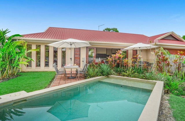 Belle Escapes Villa Latania Palm Cove