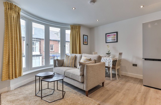 13 Belle House - Apartment 2