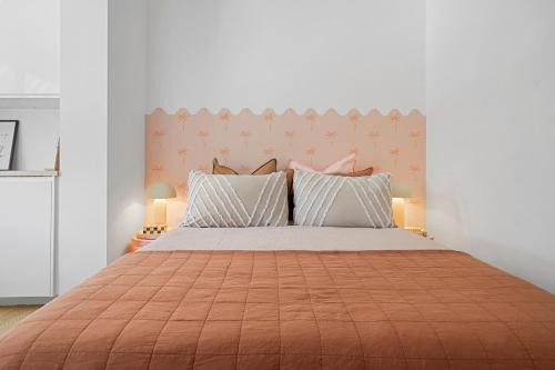 Belles Bondi Beach Apartments - 1 and 2 Bedroom Stays - 500m to beach