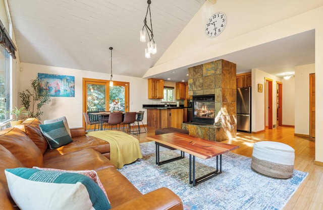 Bellevue Forest Haven Hideaway