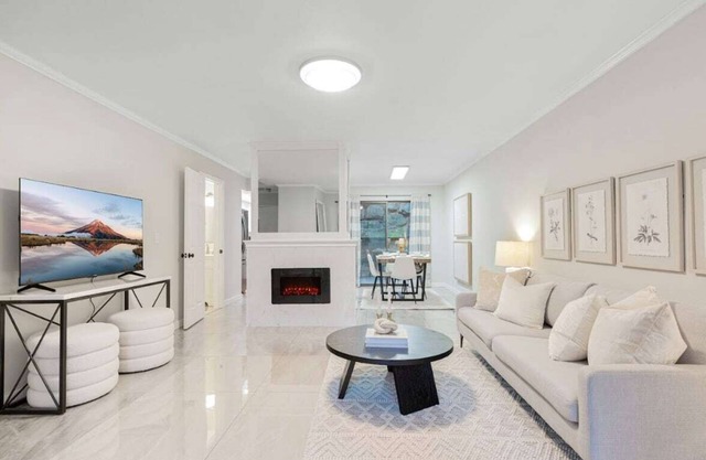 Bellevue Modern Luxe Townhouse near DT /520/ I405