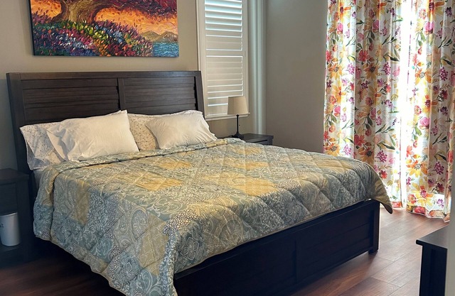 Benicia Downtown Waterfront Living... Newly Furnished!!!