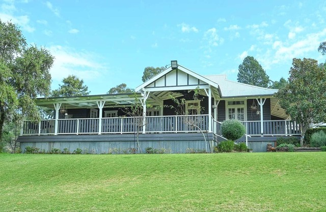 Benolong Retreat - Serene Countryside, Firepit