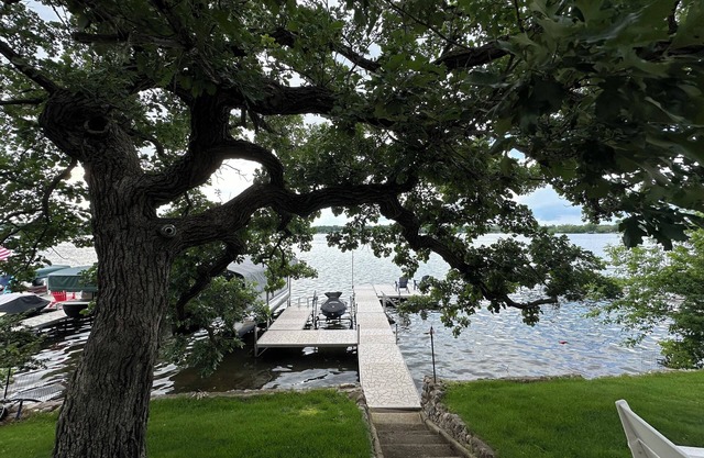 Bent Oak on Little Darling, A Home on Alexandria's Chain of Lakes