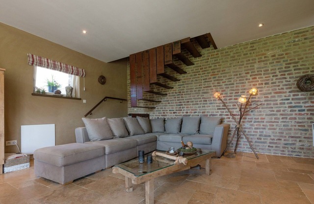 Estancia en el jardín y jacuzzi Bertrix