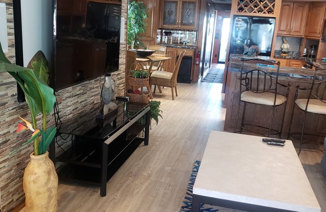 ¡El secreto mejor guardado! House Boat 70 'lo tiene todo!