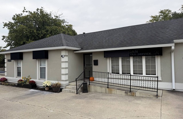 Best location in Kokomo, close to everything. New everything- 3 Br 2 1/2 Ba