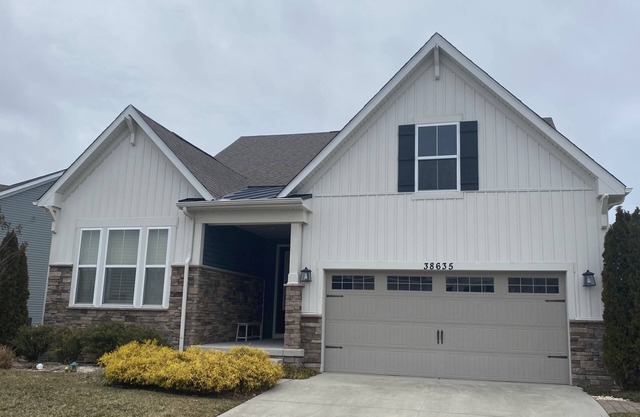 Bethany Beach: Family friendly Bishop's Landing community with pond view!