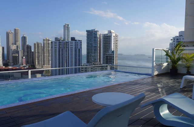 Beutiful Modern Apartment, High Speed Internet, Best Location