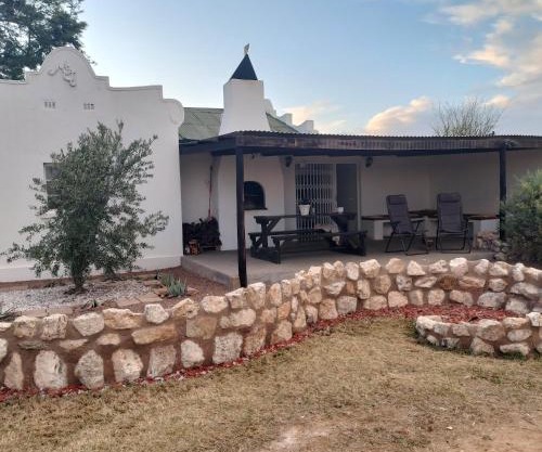 Bezalel Estate Country House