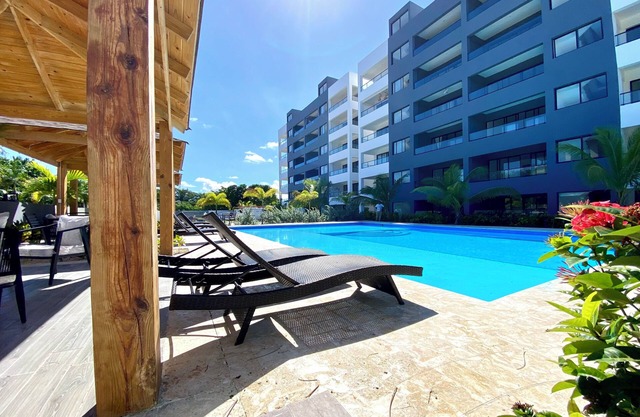 Bibijagua Beach and Pool life RD