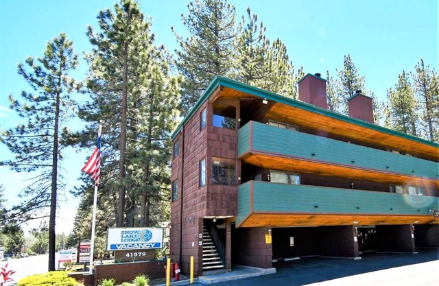 Big Bear Lake, New low price 1 Bdrm/2 Bath Condo over Christmas, Snow Lake Lodge