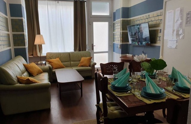 Big & Cozy Central Lichtenberg City Apartment