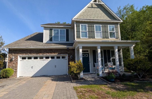 Big Fun in the Sun - Spacious 6 Bedroom Vacation Home in Fabulous Wilmington NC