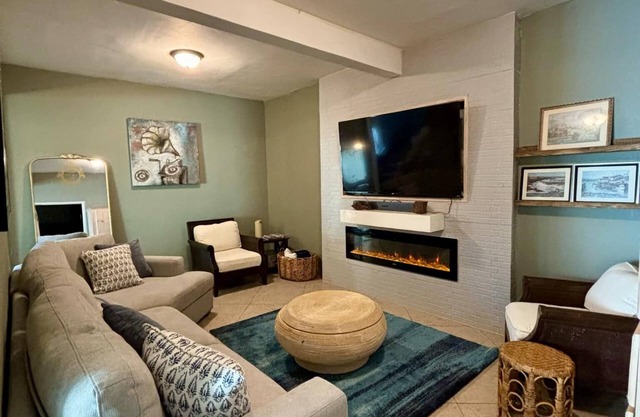 Big pool house with ocean view.