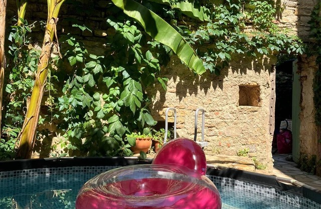 Casa de Pueblo Bijou Con Piscina Climatizada En Tranquil Courtyard Gardens