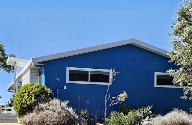 Blauhaus - 24 DeGuichen Drive