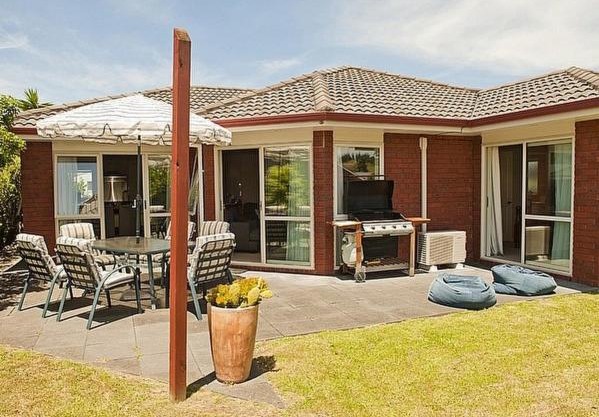 Bliss by the Beach - Whangamata Holiday Home